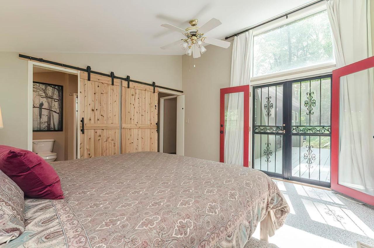 Secluded Oasis W Hot Tub, Screened-In Porch, Wifi! Berkeley Springs Extérieur photo