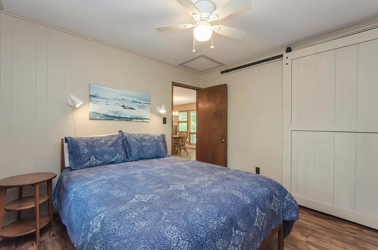 Secluded Oasis W Hot Tub, Screened-In Porch, Wifi! Berkeley Springs Extérieur photo